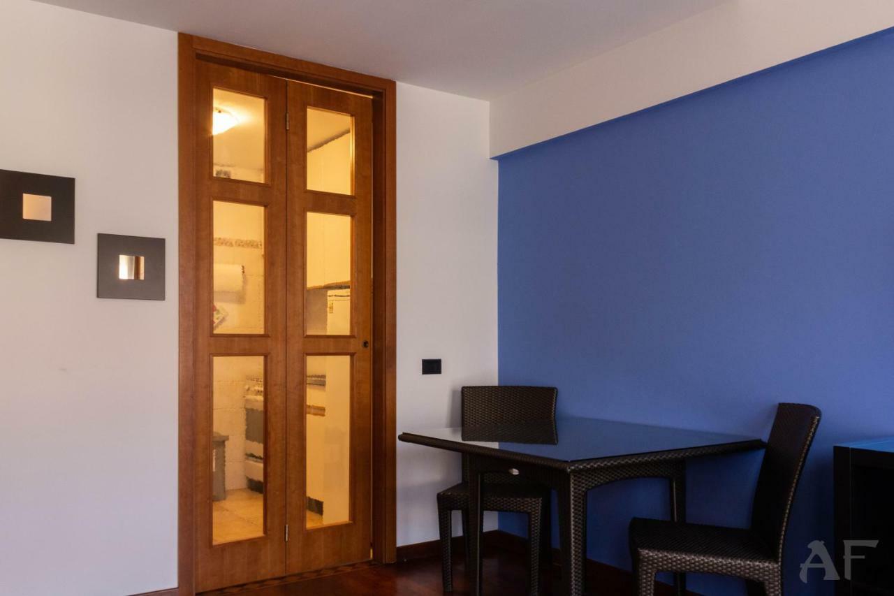 شقة Corso San Gottardo - Darsena Flat ميلان المظهر الخارجي الصورة